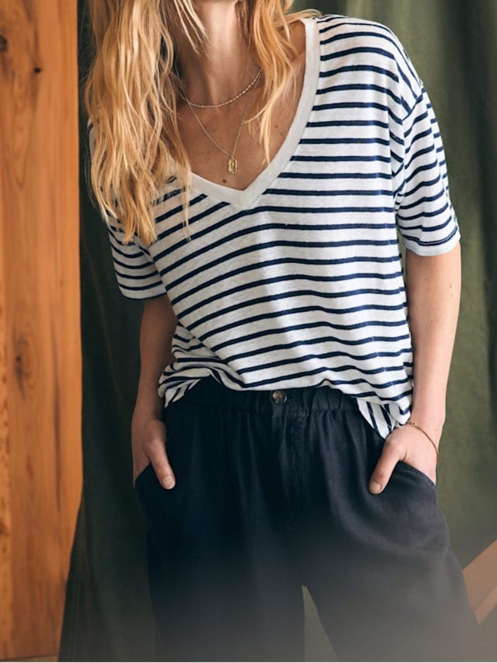 Faherty Oceanside 100% Linen Striped V- Neck Tee XS